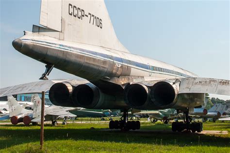 Tu-144 engines